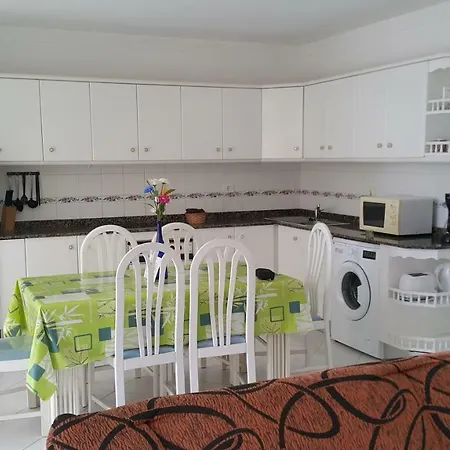 Viviendas Vistas * Puerto del Carmen (Lanzarote)