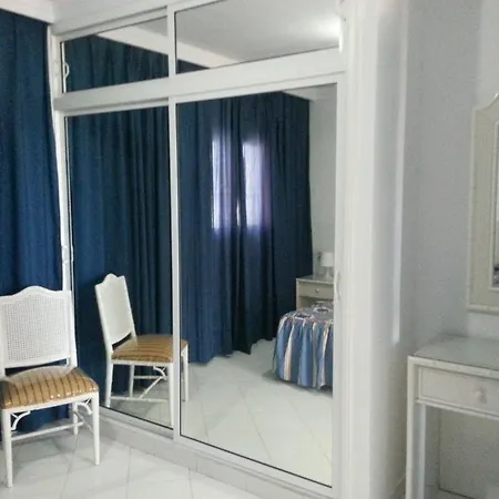 Viviendas Vistas Apartment *